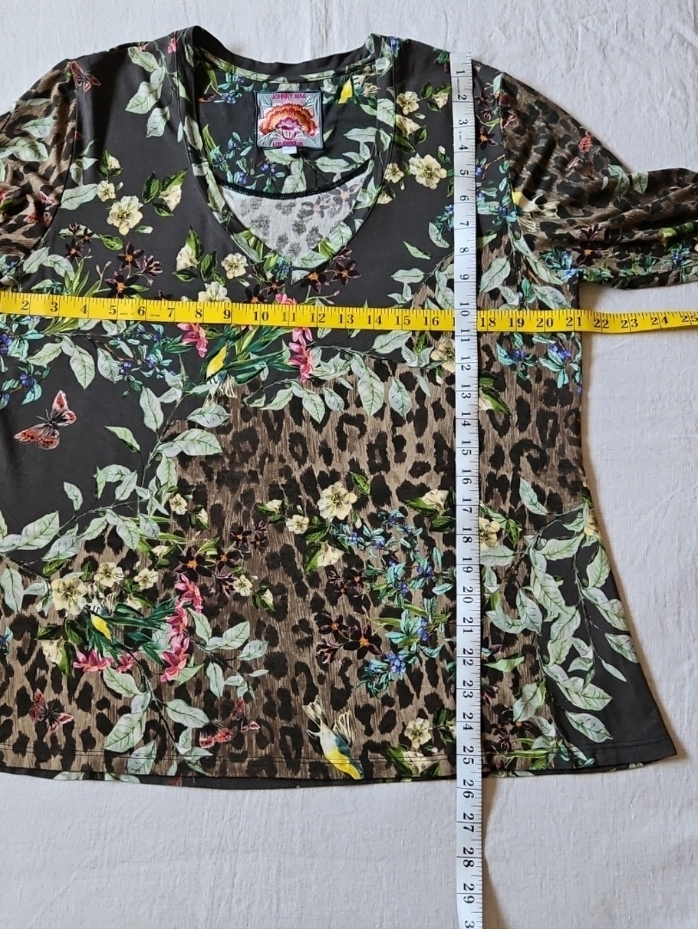 Johnny Was Ash Bird Floral & Leopard Print V-Neck Long Sleeve Top Tee Sz Medium - Picture 5 of 14